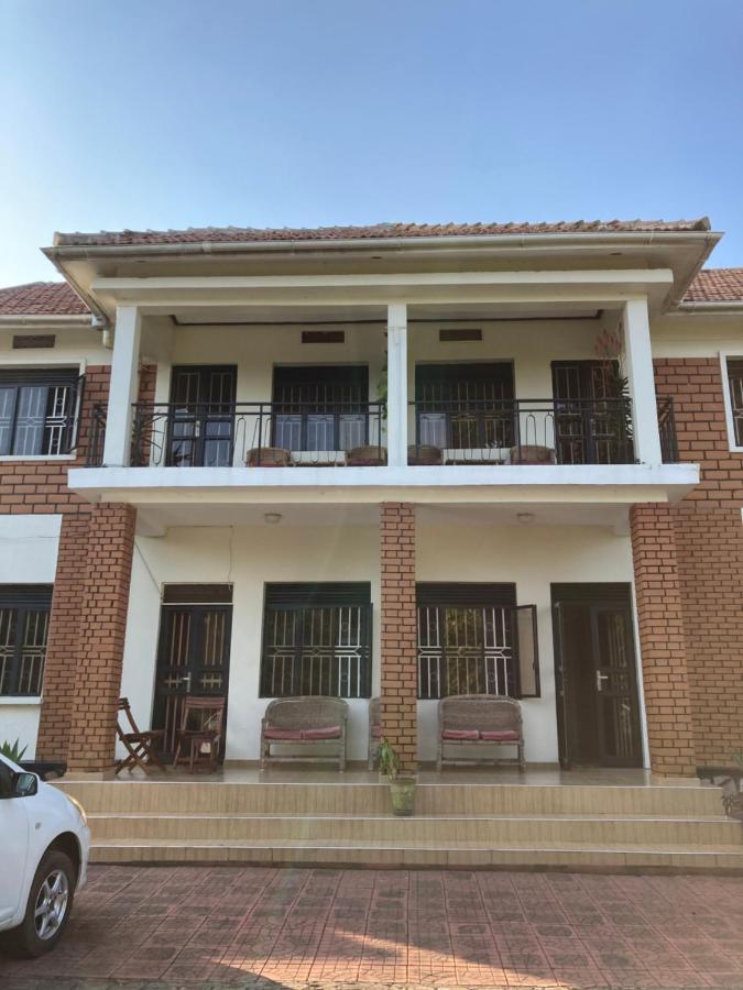 Okra House Hotell Entebbe Eksteriør bilde