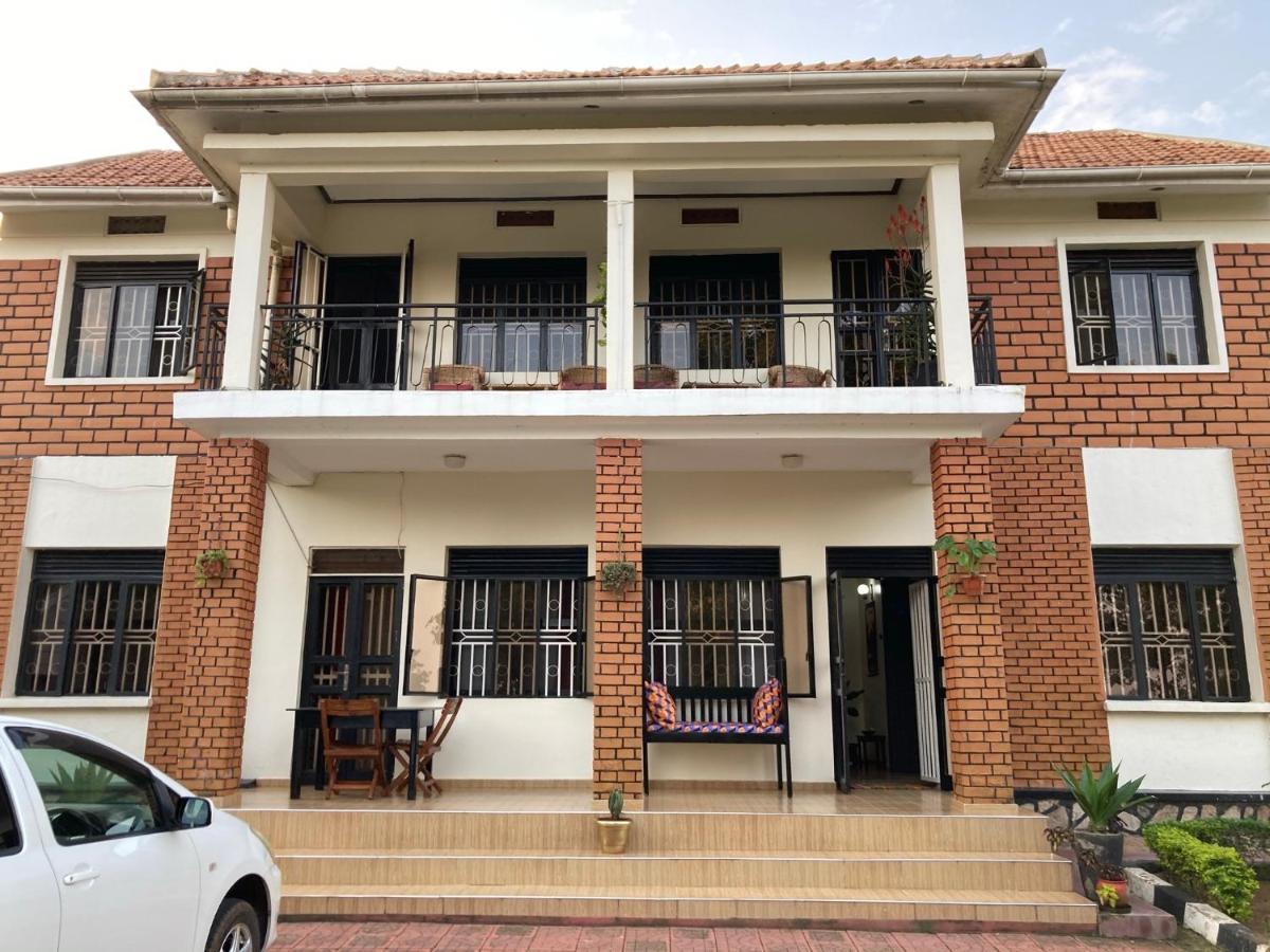 Okra House Hotell Entebbe Eksteriør bilde
